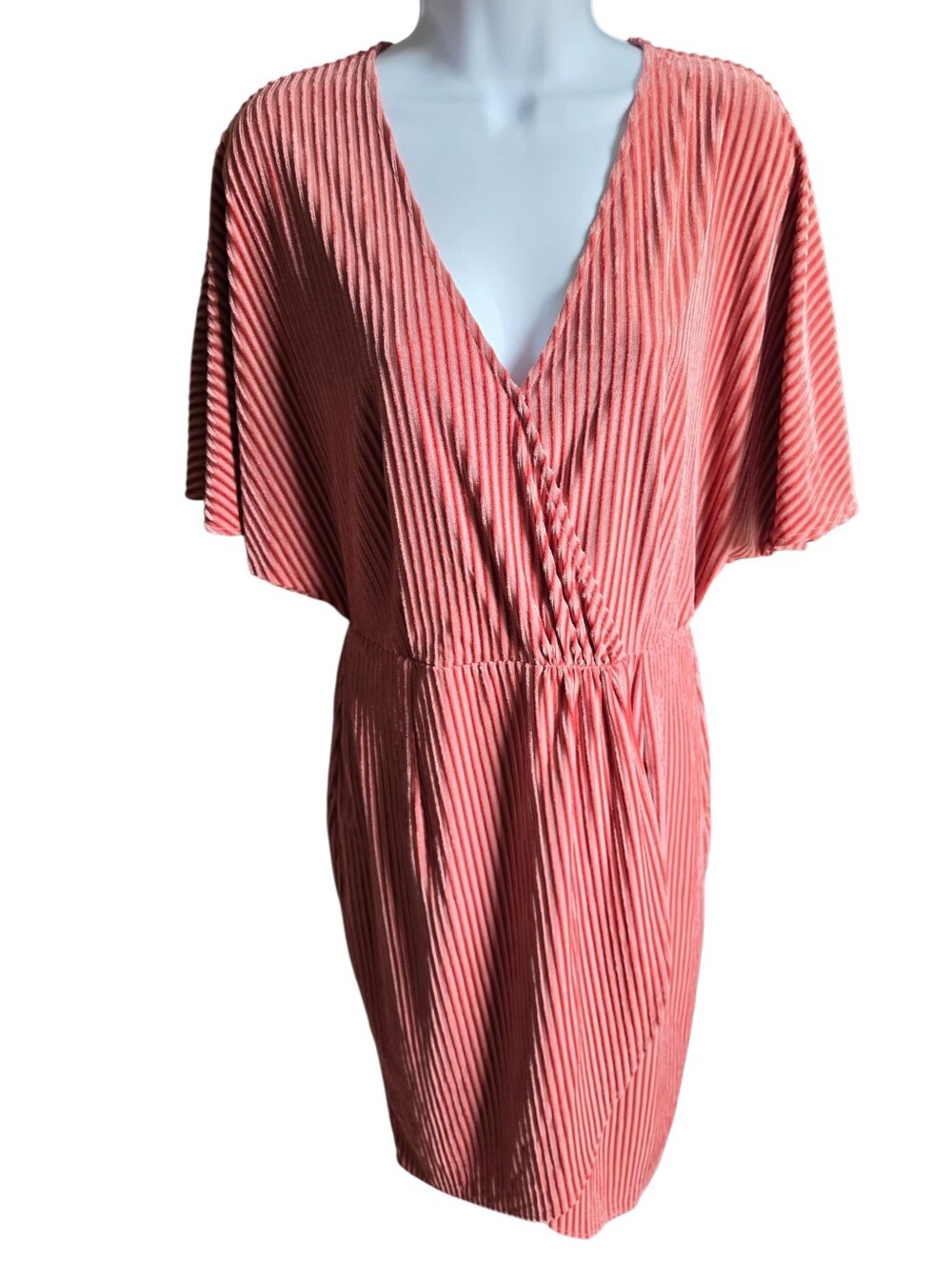 Anthropologie Sunday in Brooklyn Pink Plisse Velvet Faux Wrap Dress Size Medium